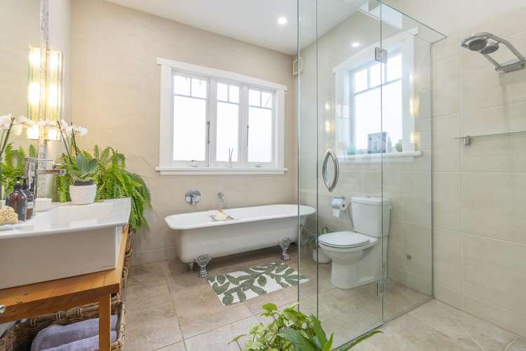 7 Queen Street Northcote Point_18