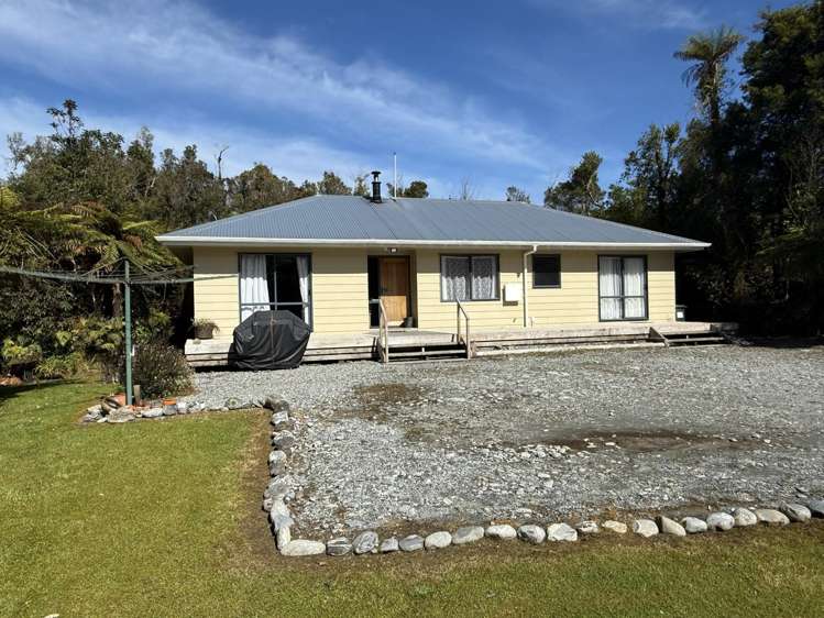 14 Kamahi Crescent Franz Josef_2