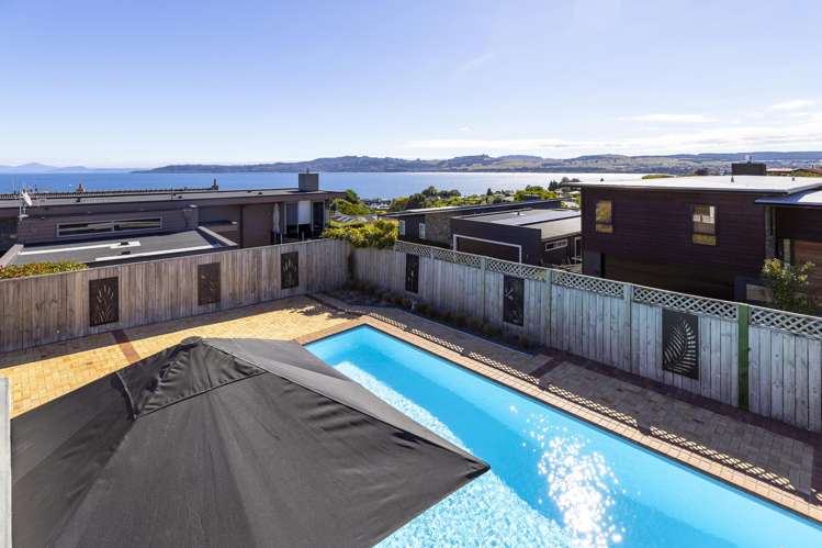 2/70 Harvey Street Waipahihi_30