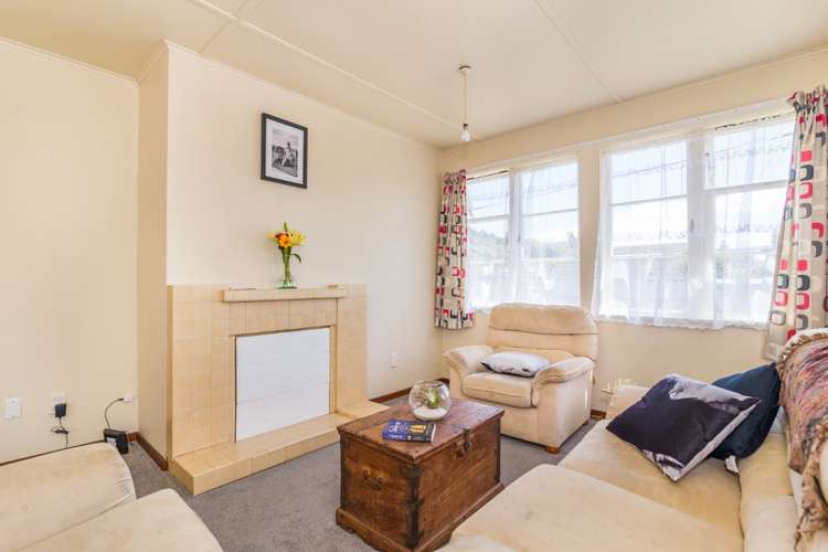 114 Judd Crescent Naenae_16