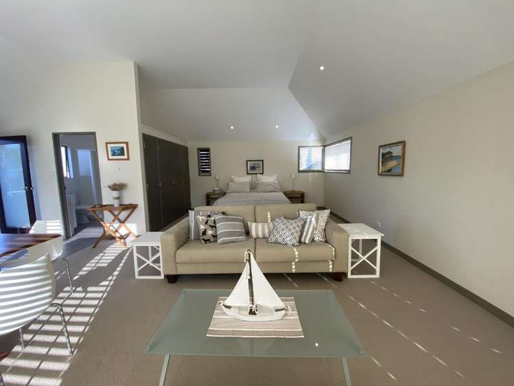 97 (Unit) The Esplanade_0