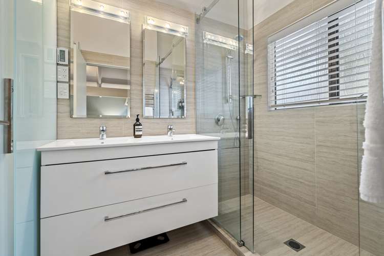 1a Portal Place Murrays Bay_18