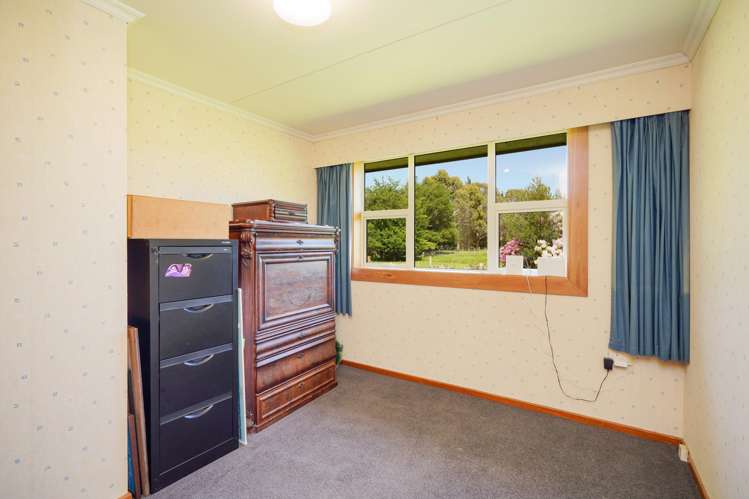 20 Cross Road Winton_31