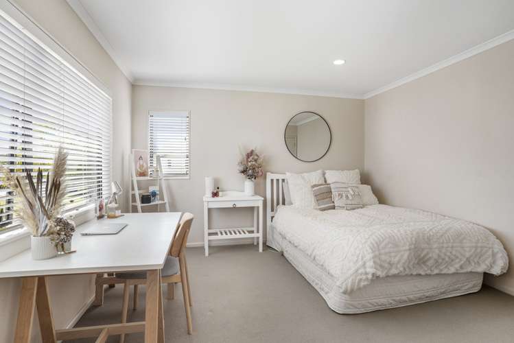 99 Pine Harbour Parade Beachlands_9