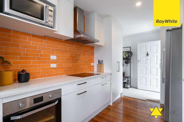 61a Cobham Crescent Kelston_3