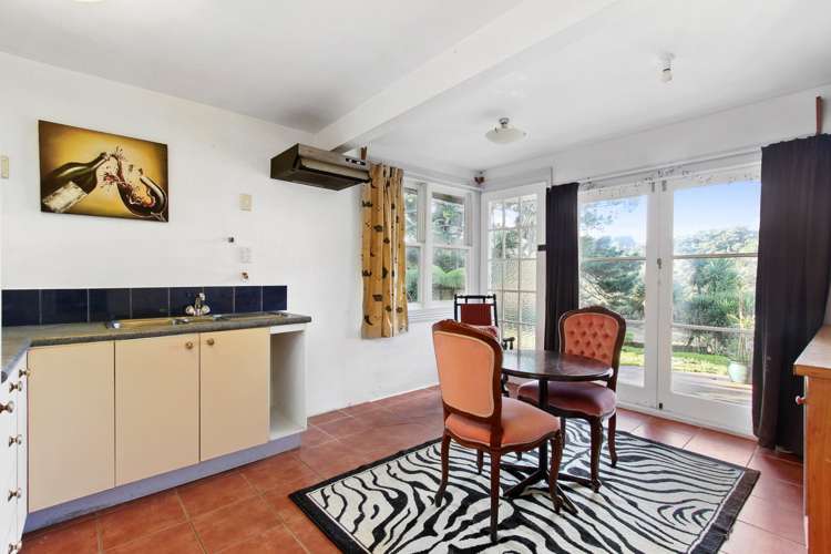 624 Huia Road Parau_14