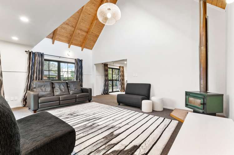 19 Crampton Court Orewa_2