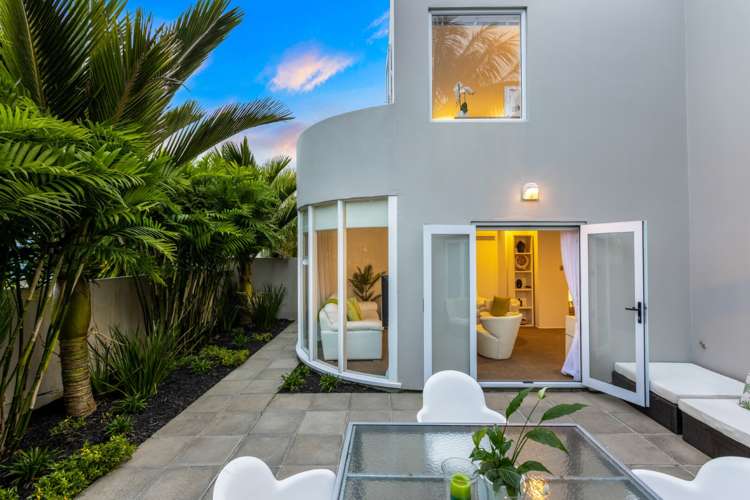 3/38 Sarsfield Street Herne Bay_1