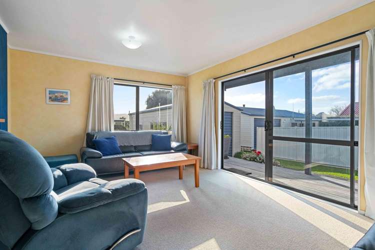 105 The Yardarm Pauanui_6