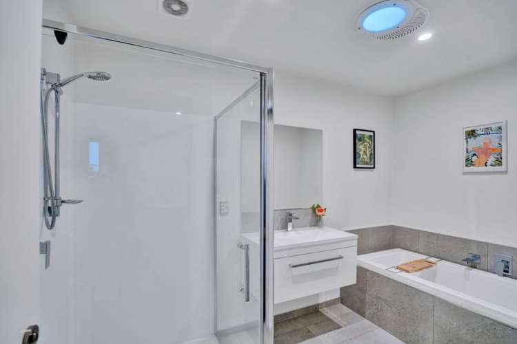 2/16 Hamill Road Halswell_15
