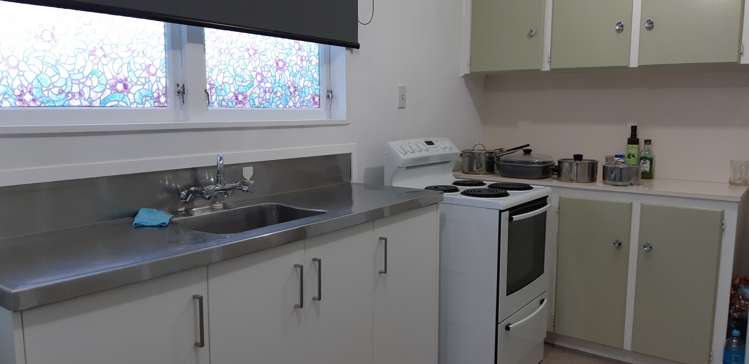 9 Key Crescent Seddon_8