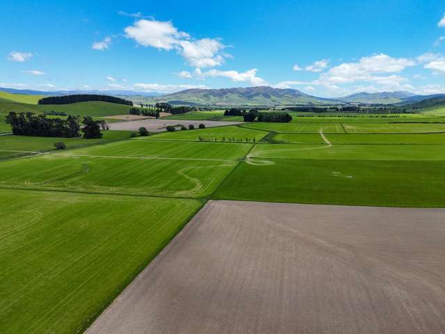 200 + 242 Caroline Valley Road Caroline_4