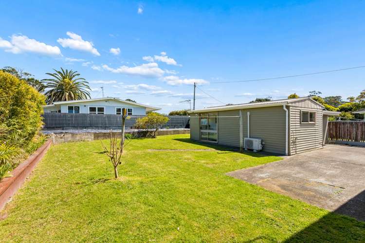 115 Vodanovich Road Te Atatu South_13