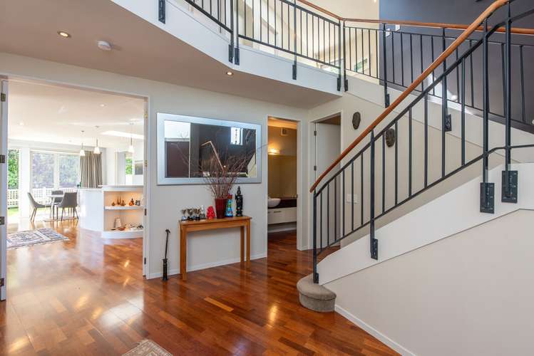 2 Caughley Grove Karori_21