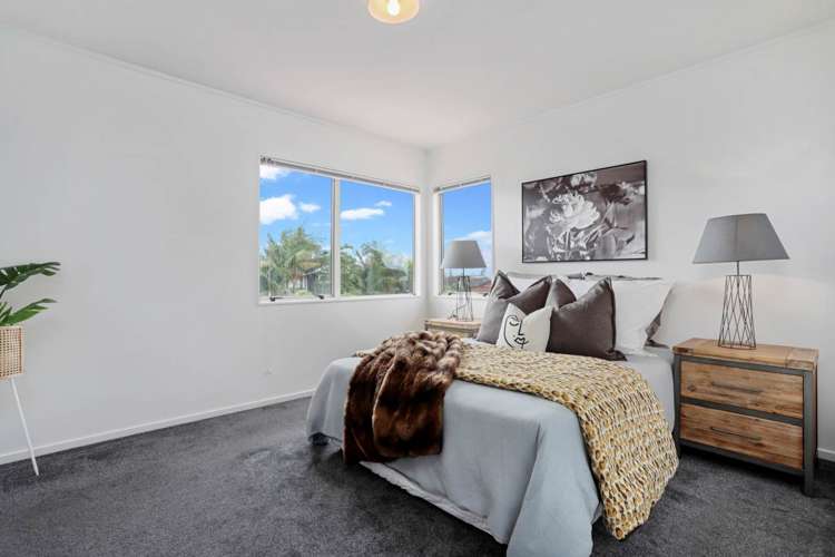 4265 Great North Road Glendene_35