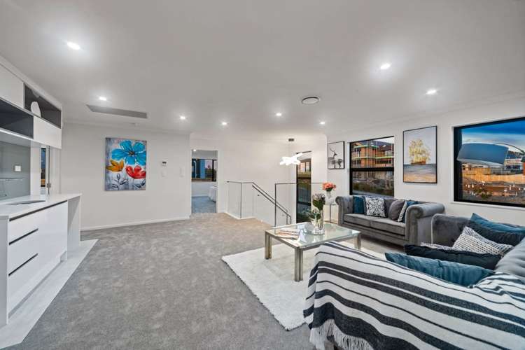 1 Woodacre Street Flat Bush_10