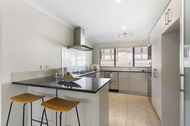 12 Valderama Drive Flat Bush_10