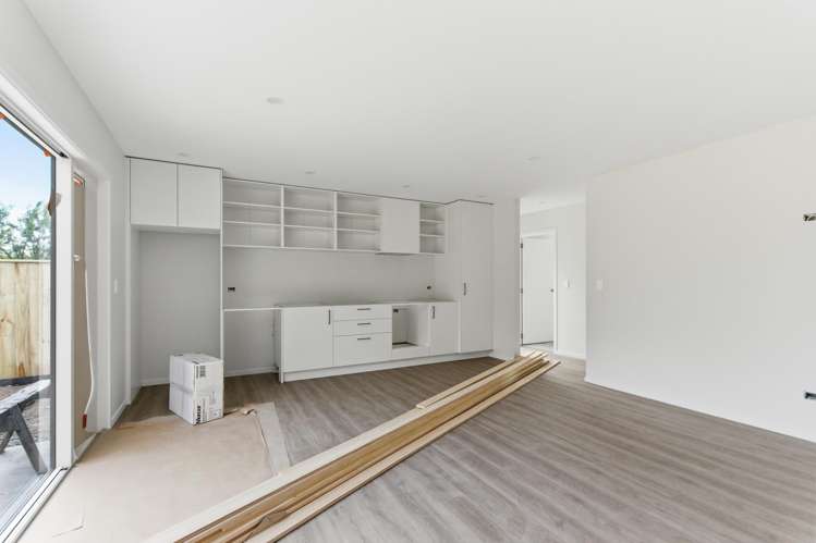 4/2 Tuatahi Avenue Solway_2