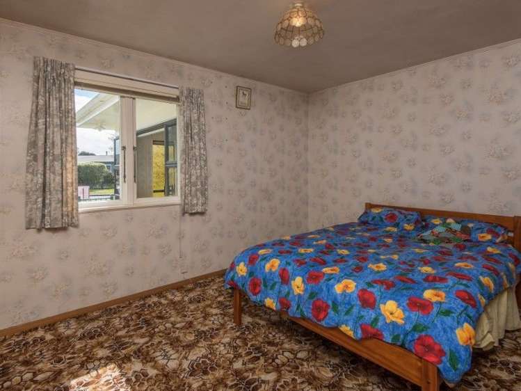 50 Tennyson Crescent Stoke_10