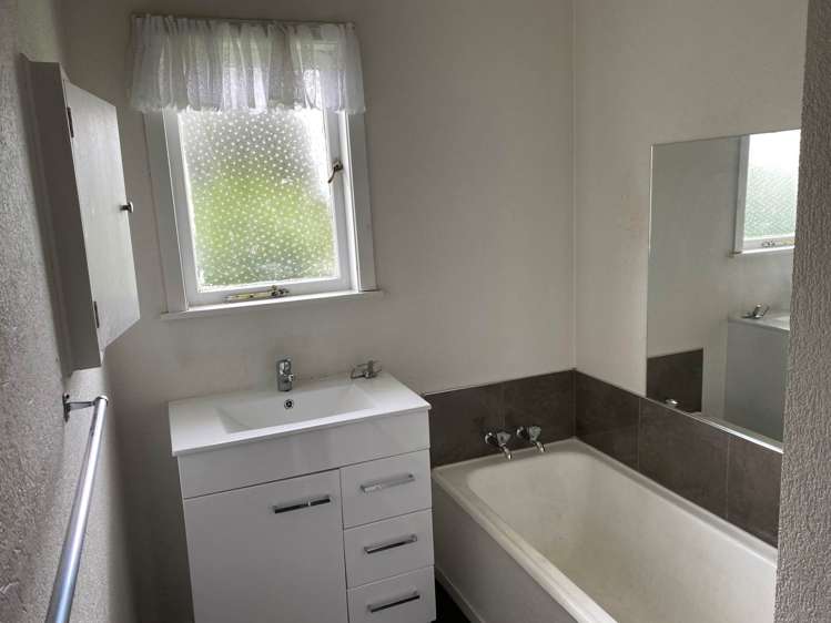 4 Blanes Road Manurewa_11