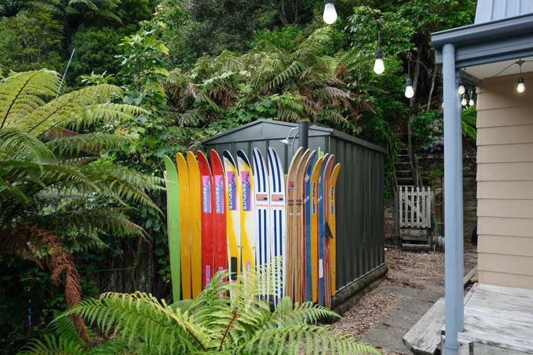 8 Chingford Road Lake Rotoma_17