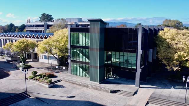 Whole commercial building - flexible options