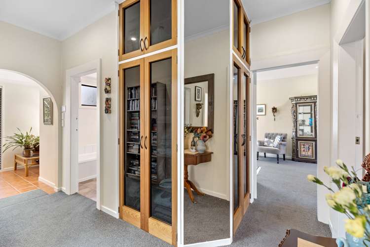 11 Koromiko Street Saint Martins_14