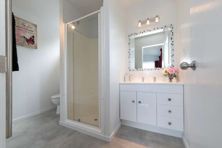 44 Laingfield Terrace Laingholm_12