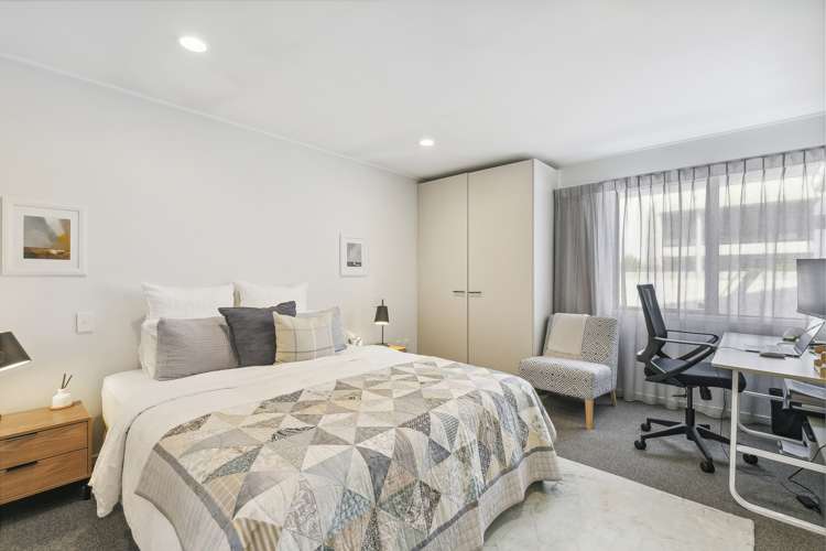 4/9 Broderick Road Johnsonville_8