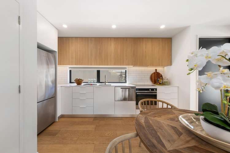 2/126 Rugby Street_5