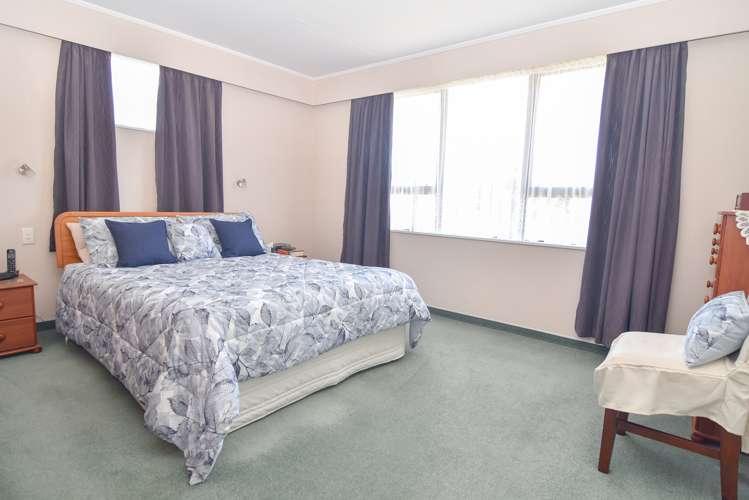 9 Deller Drive Carterton_10