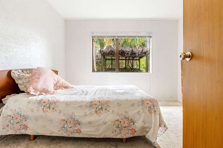 2/3 Kaurilands Road Titirangi_13