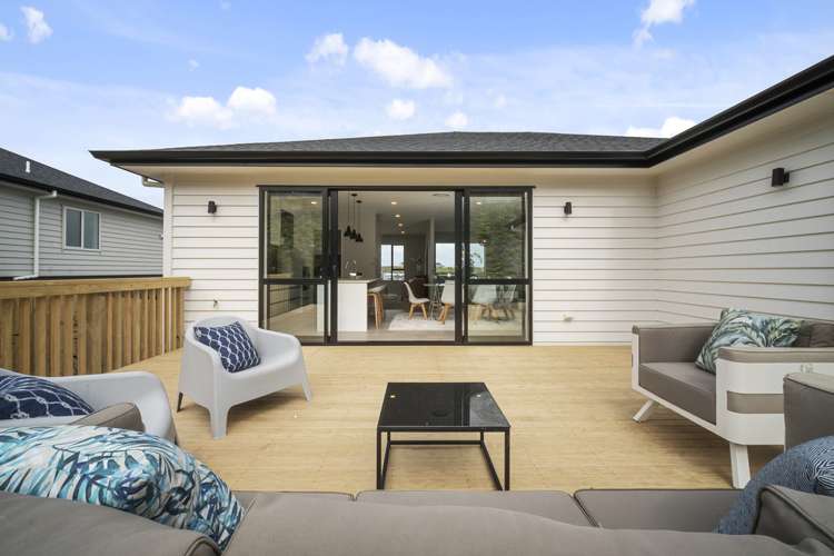 92 Godfrey Drive Orewa_10