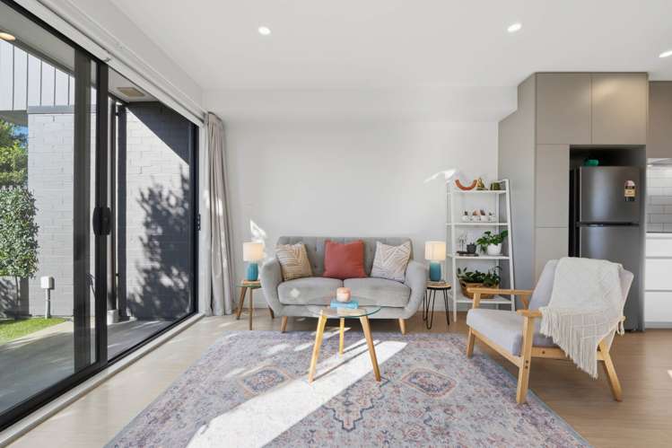 644B Massey Road Mangere_11