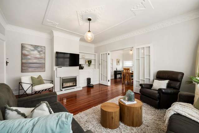 6 Bentinck Avenue Strathmore Park_2