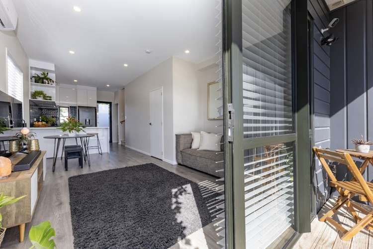 1/24 Tara Road Henderson_5