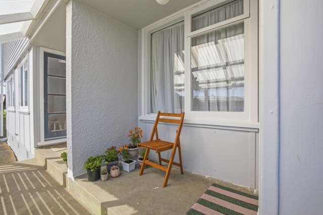 8A - 8B Devon Place Cannons Creek_4