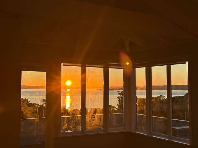 5 Colmar Road Mellons Bay_3