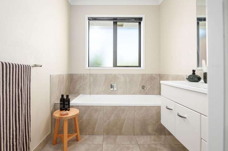 1/16 Highgrove Drive Grandview Heights_15