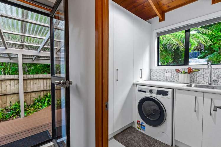 39 Turanga Road Henderson Valley_24