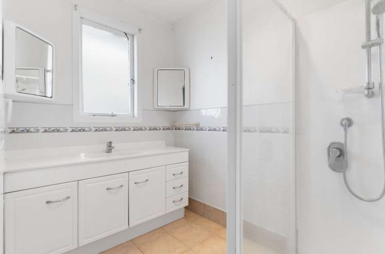 36 Graham Avenue Te Atatu Peninsula_12