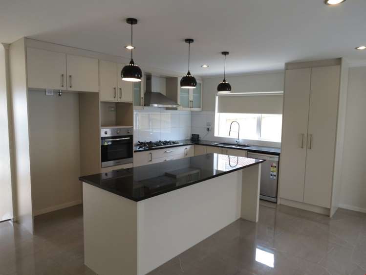 61 Keri Vista Rise Papakura_12