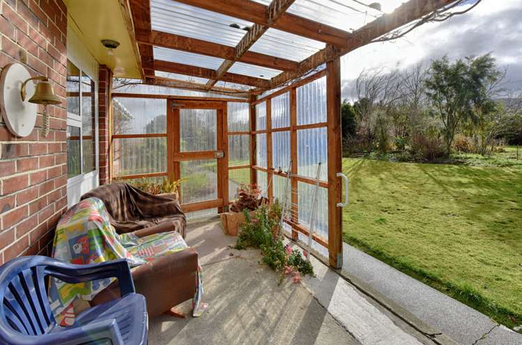 8 Cover Street Lumsden_16