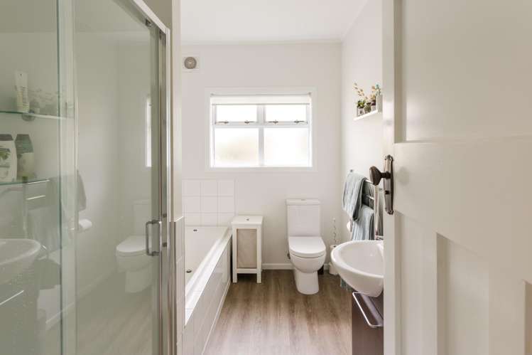 2 Berwick Grove Seatoun_7