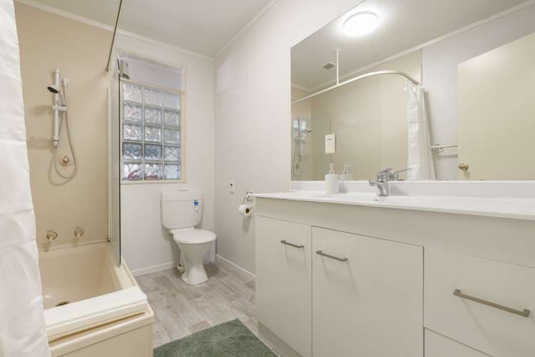 19 Bellevue Road Brookfield_15