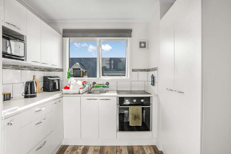 40A Leighton Avenue_4