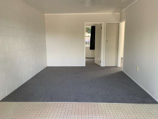 27A Resthill Crescent Glenview_3