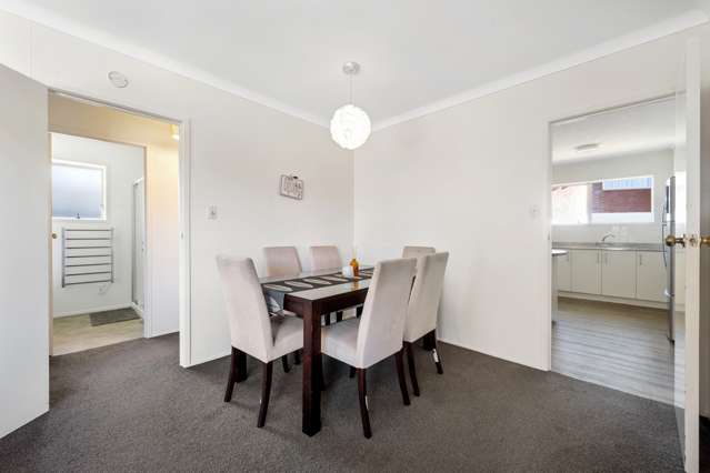 2/42 Luton Avenue Sunnyhills_4