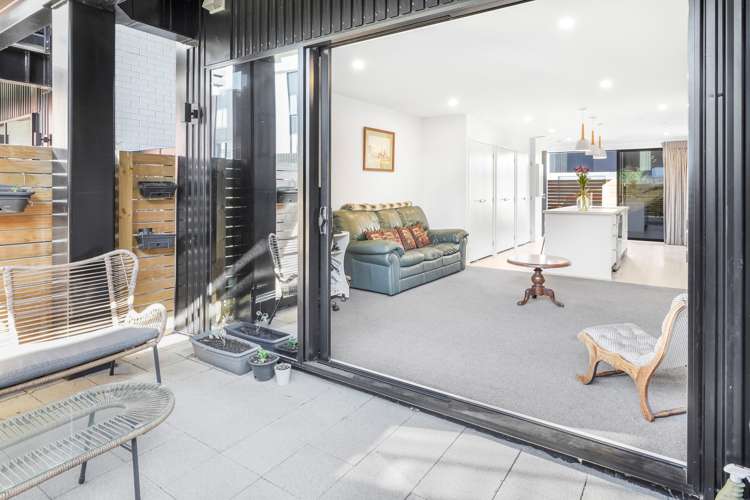 11/182 London Street Hamilton Central_7