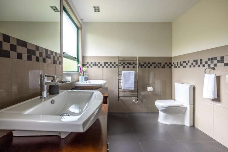 454 Gordons Road Waiheke Island_7